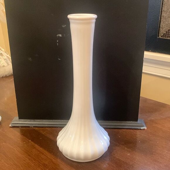 Hooser Milk Glass Tall Vase - Picture 1 of 4